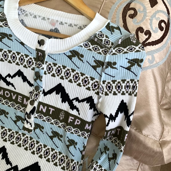Free People Ski Rally Rib FP Movement Thermal Henley Top - Picture 1 of 8